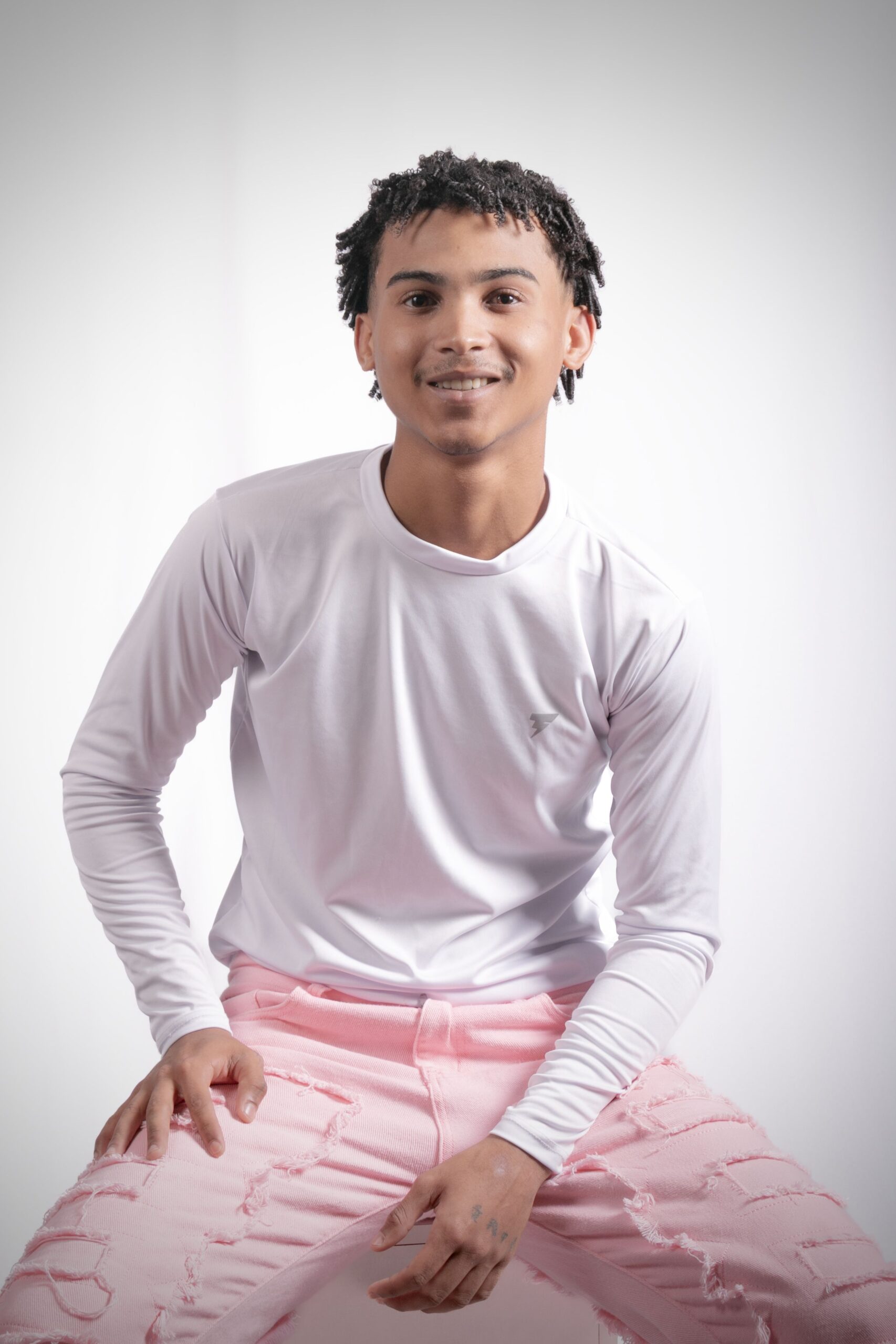 ELVIS JORDAN CARBONELL