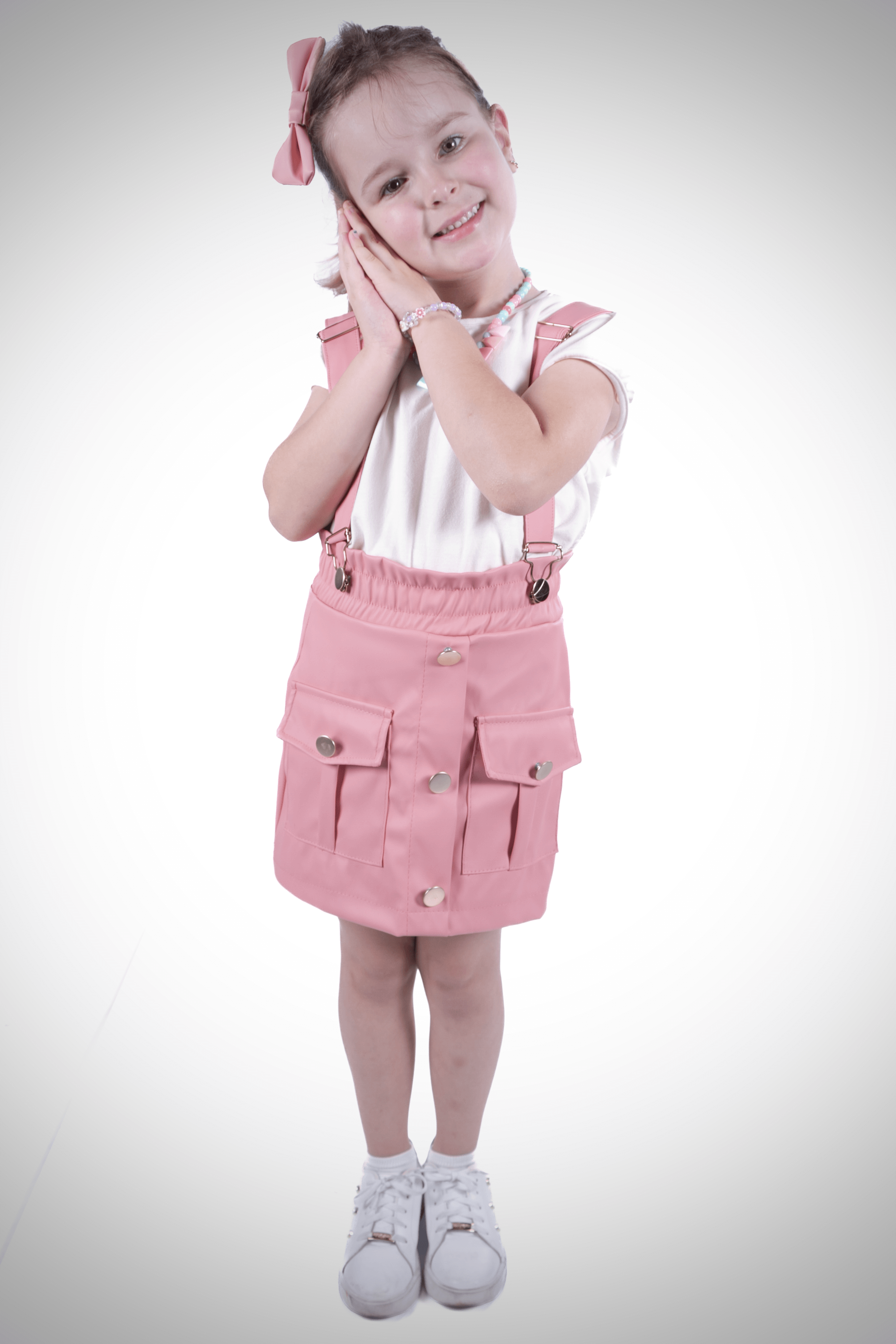 6 - EMANUELLY SCHIMICOVIAKI GOLOM